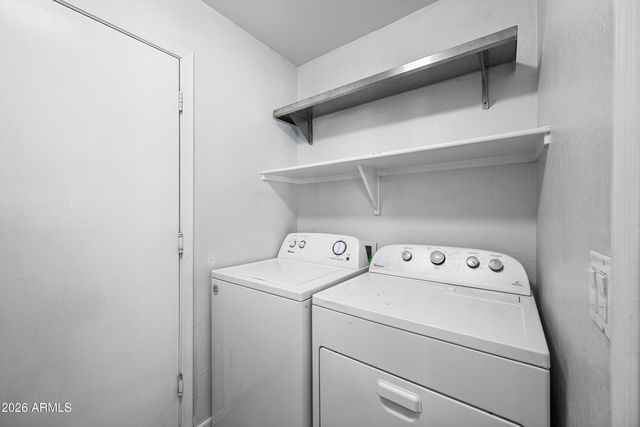 7940 W FLORENCE Avenue, Phoenix, AZ 85043