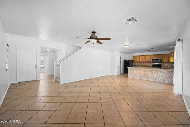 7940 W FLORENCE Avenue, Phoenix, AZ 85043