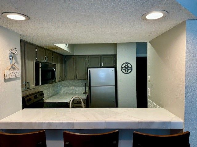 2301 Basil Drive F214, Arlington, TX 76006