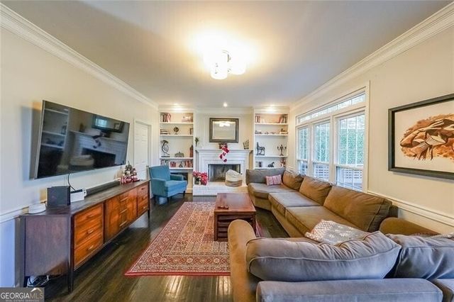 2409 Meadow Isle Lane, Lawrenceville, GA 30043