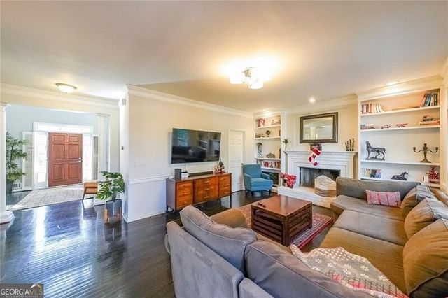 2409 Meadow Isle Lane, Lawrenceville, GA 30043