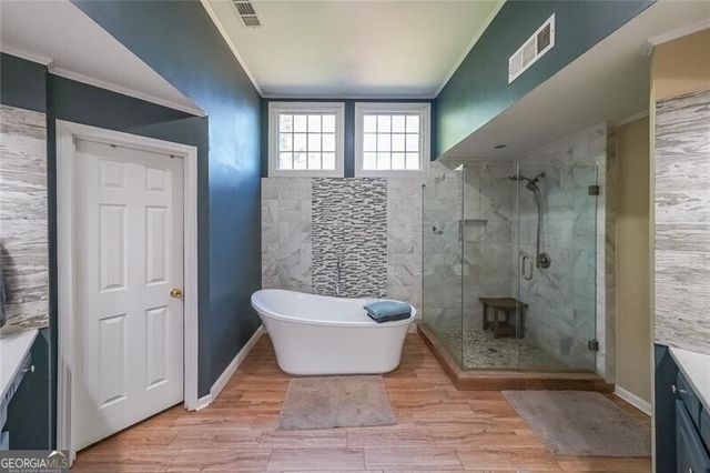 2409 Meadow Isle Lane, Lawrenceville, GA 30043