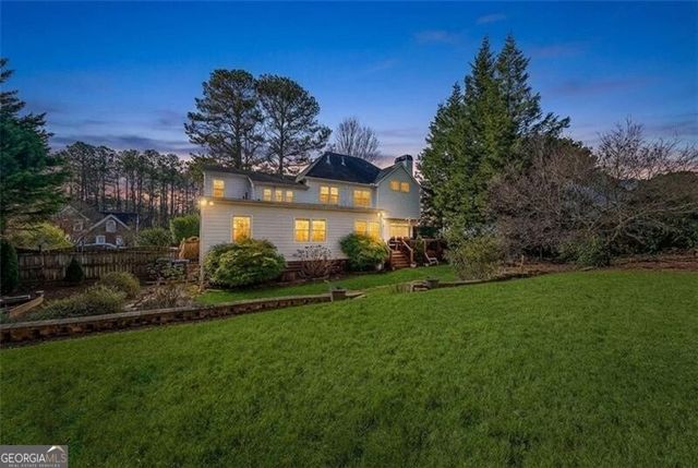 2409 Meadow Isle Lane, Lawrenceville, GA 30043