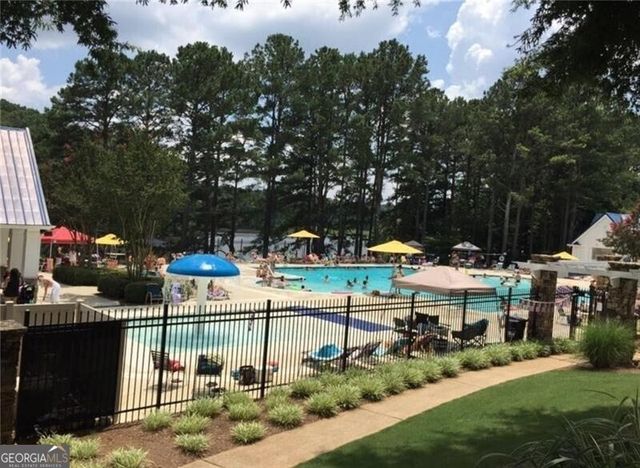 2409 Meadow Isle Lane, Lawrenceville, GA 30043