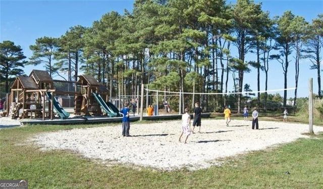 2409 Meadow Isle Lane, Lawrenceville, GA 30043