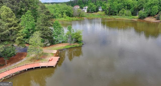 2409 Meadow Isle Lane, Lawrenceville, GA 30043