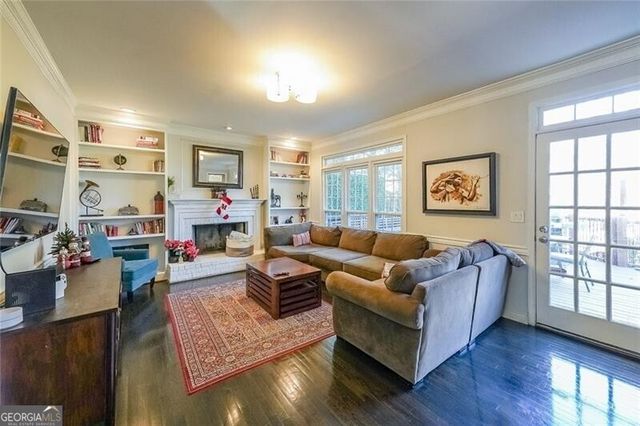 2409 Meadow Isle Lane, Lawrenceville, GA 30043