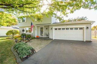 29 Laurelwood Drive, Greece, NY 14626