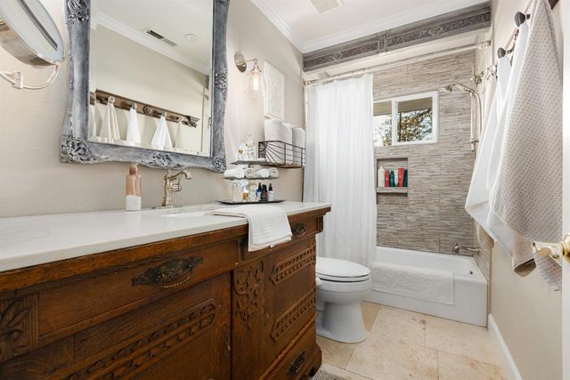 12636 Nottingham Ln, Grass Valley, CA 95949