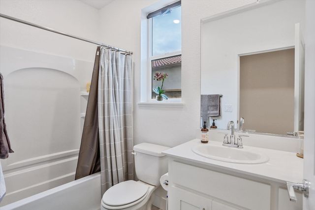 3366 Apollo Ct, Folsom, CA 95630