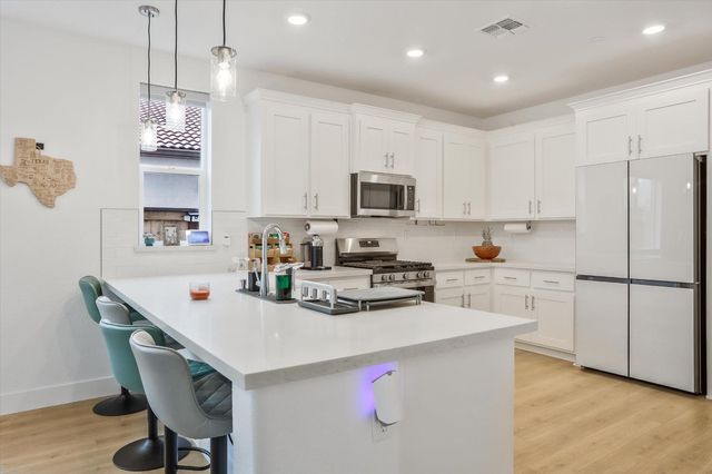 3366 Apollo Ct, Folsom, CA 95630