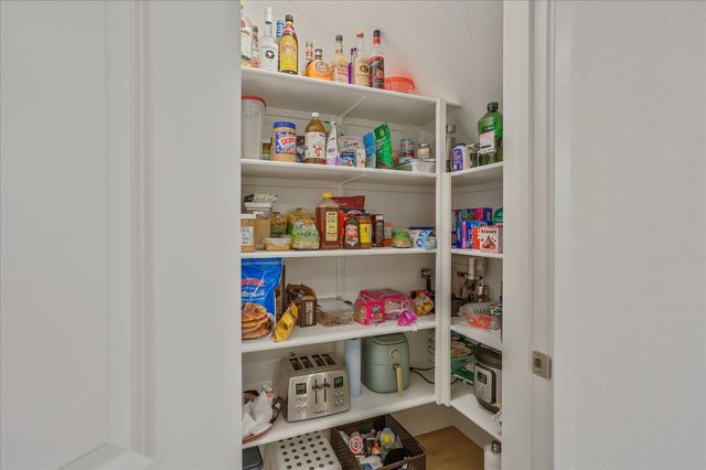 3366 Apollo Ct, Folsom, CA 95630