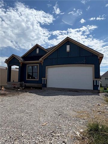 15335 W 161 Street, Olathe, KS 66062