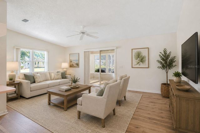1114 PARADISE DRIVE, Lady Lake, FL 32159