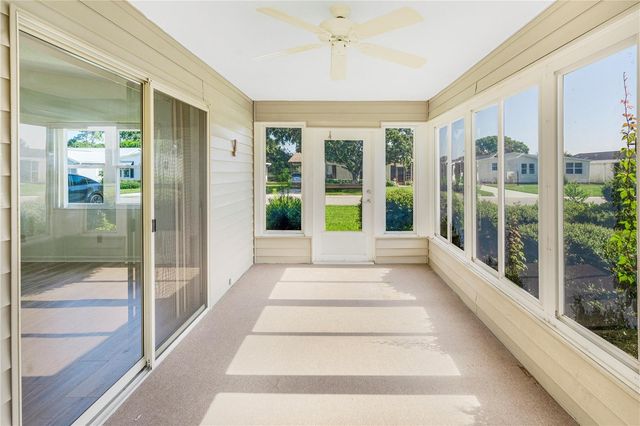 1114 PARADISE DRIVE, Lady Lake, FL 32159