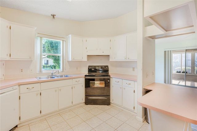 1114 PARADISE DRIVE, Lady Lake, FL 32159