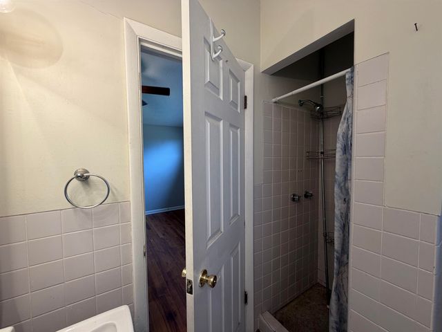 1006 Rainbow Dr, Salina, KS 67401