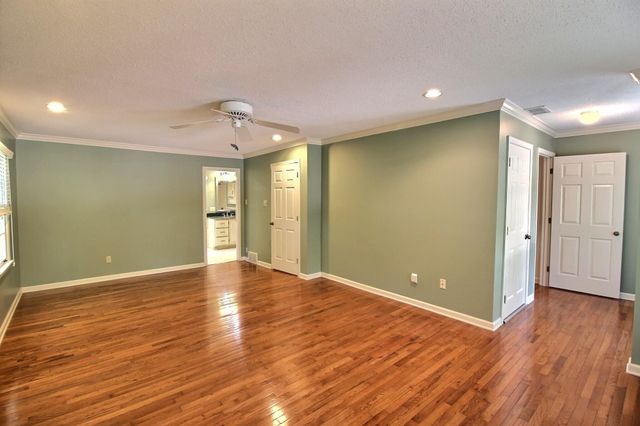 7982 DOVIE LN, Germantown, TN 38138