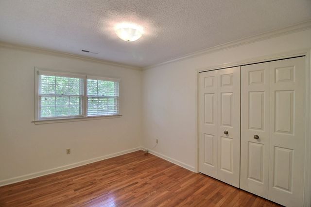 7982 DOVIE LN, Germantown, TN 38138