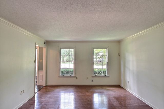 7982 DOVIE LN, Germantown, TN 38138