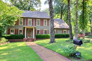 7982 DOVIE LN, Germantown, TN 38138