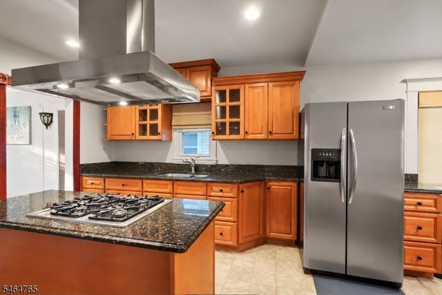 417 E 40Th St, Paterson City, NJ 07504