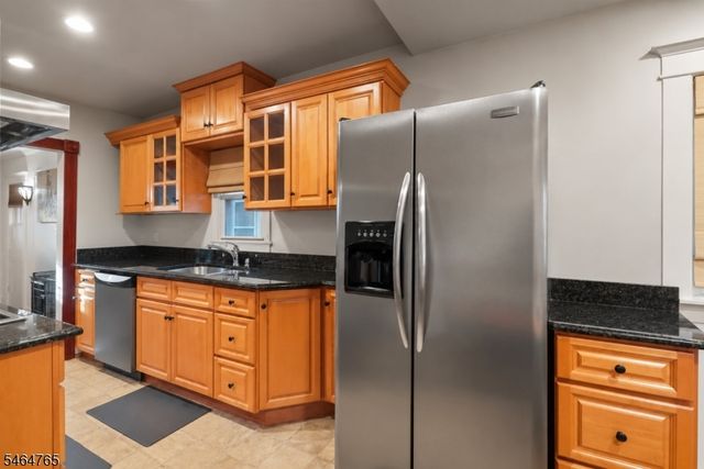 417 E 40Th St, Paterson City, NJ 07504