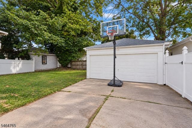 417 E 40Th St, Paterson City, NJ 07504