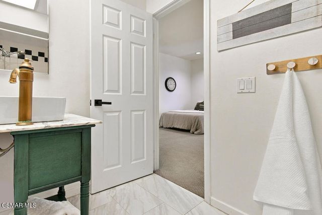 5536 Easterly Road, Agoura Hills, CA 91301