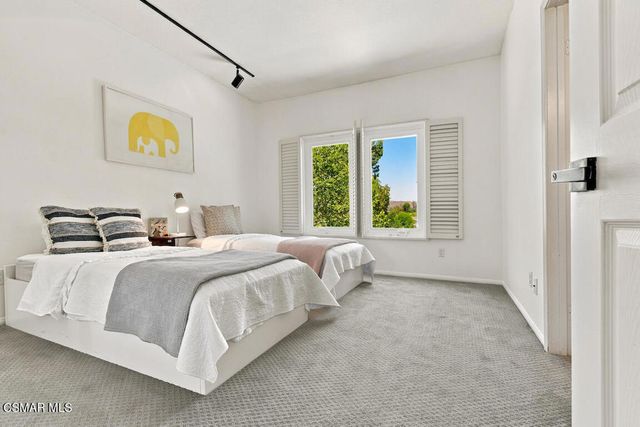 5536 Easterly Road, Agoura Hills, CA 91301