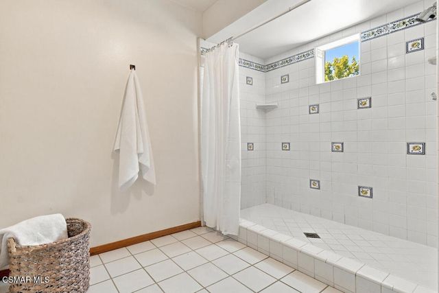 5536 Easterly Road, Agoura Hills, CA 91301