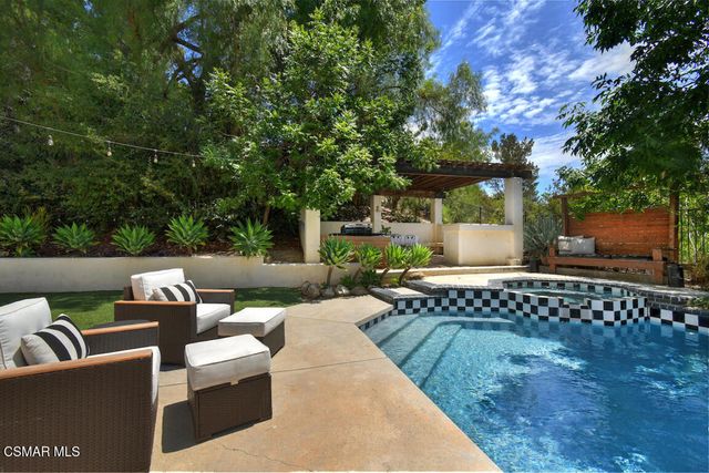5536 Easterly Road, Agoura Hills, CA 91301