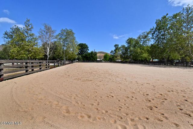5536 Easterly Road, Agoura Hills, CA 91301