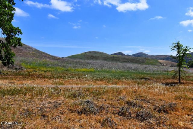 5536 Easterly Road, Agoura Hills, CA 91301