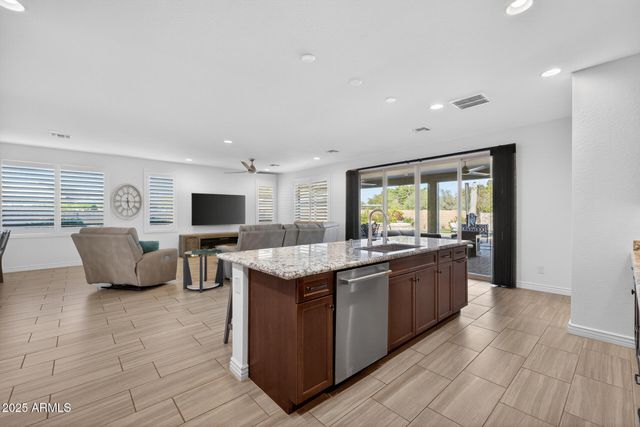 39889 N HAILEY Lane, San Tan Valley, AZ 85140