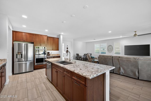 39889 N HAILEY Lane, San Tan Valley, AZ 85140