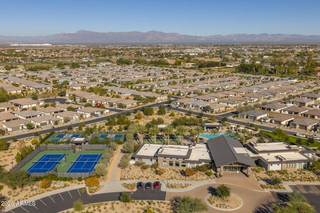 39889 N HAILEY Lane, San Tan Valley, AZ 85140