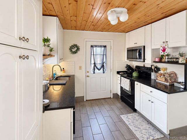 20 West Street, Wappingers Falls, NY 12590