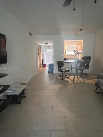 8285 Sunrise Lakes Boulevard 106, Sunrise, FL 33322
