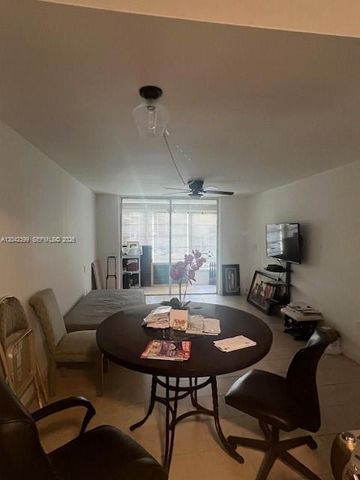 8285 Sunrise Lakes Boulevard 106, Sunrise, FL 33322