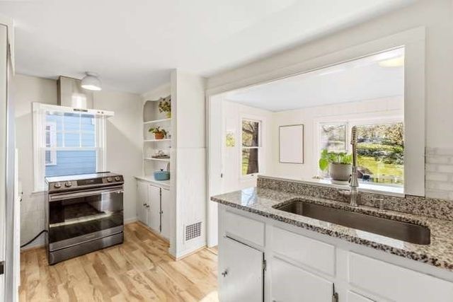 567 Poplar St, Boston, MA 02131