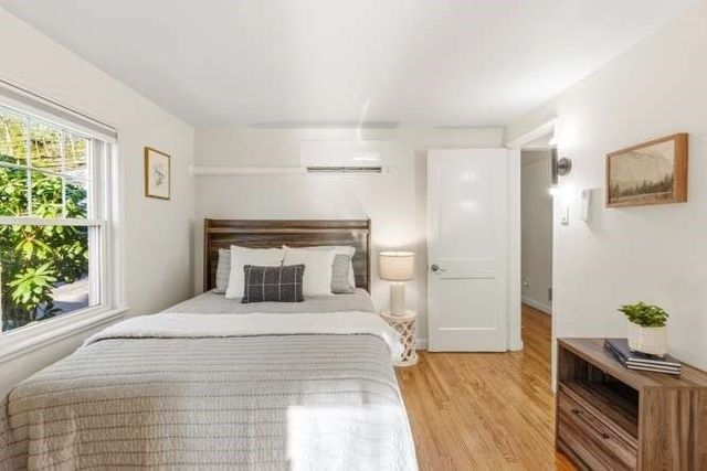 567 Poplar St, Boston, MA 02131
