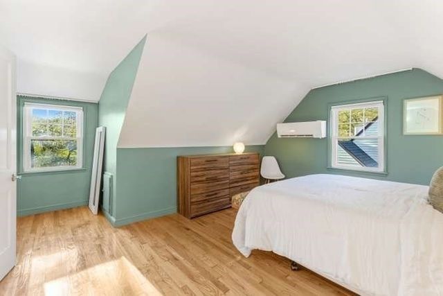 567 Poplar St, Boston, MA 02131