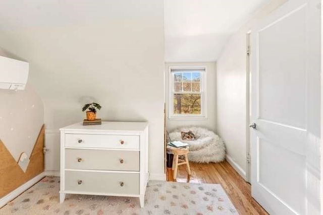 567 Poplar St, Boston, MA 02131