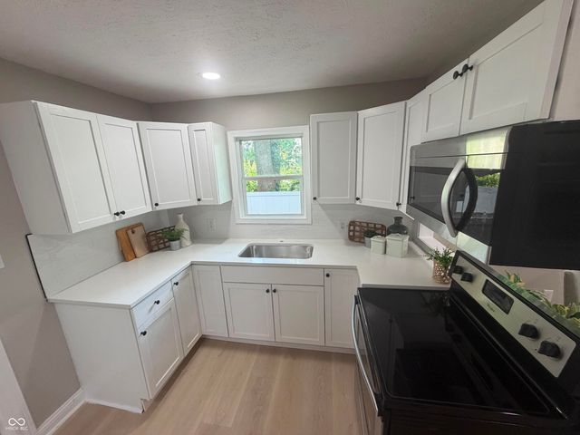 2129 White Avenue, Indianapolis, IN 46202