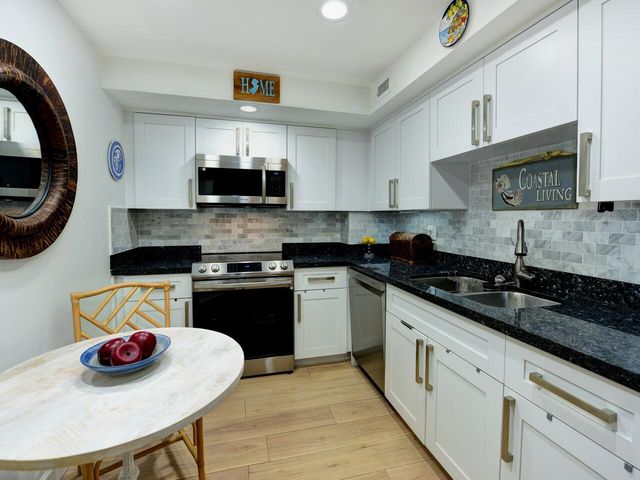 3450 S Ocean Boulevard 324, Palm Beach, FL 33480