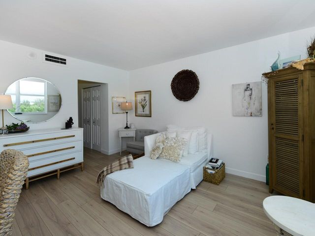 3450 S Ocean Boulevard 324, Palm Beach, FL 33480