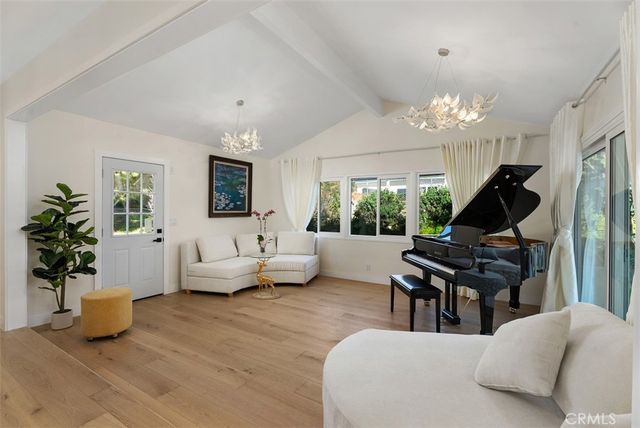 3030 San Juan Dr, Fullerton, CA 92835