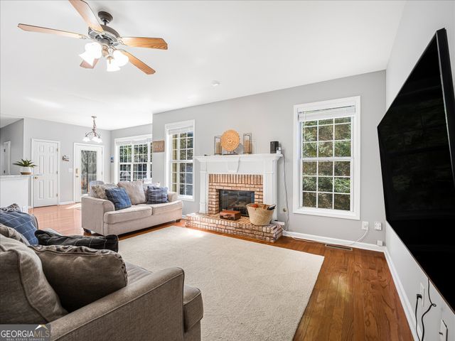 3337 Hinsdale Lane, Buford, GA 30519