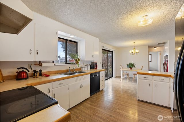 4537 Dunn Street NE, Moses Lake, WA 98837